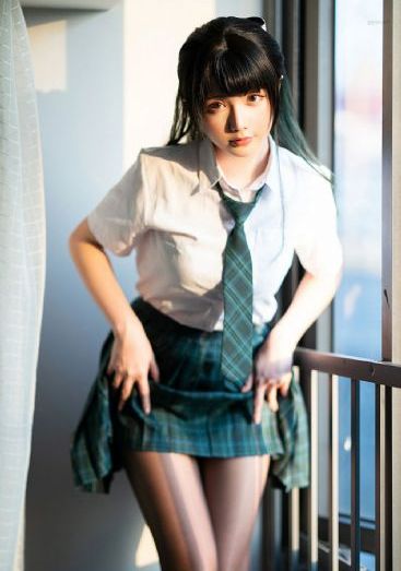 《美丽小蜜桃》在线观看_剧情片手机在线观看