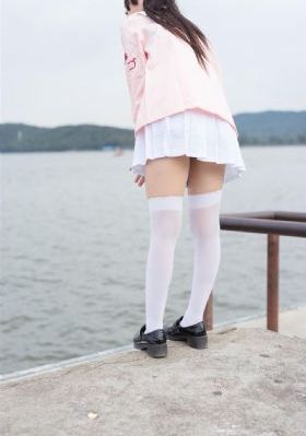 《白色橄榄树》电视剧_720动漫在线观看