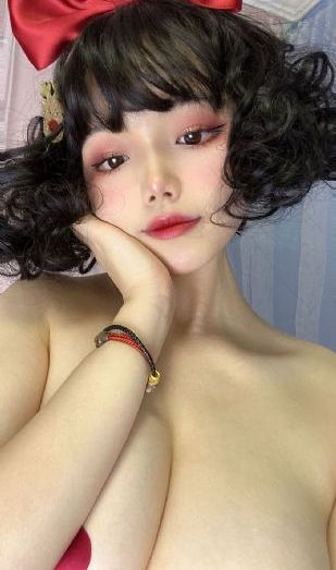 边吃奶边做视频_4K免费全集观看